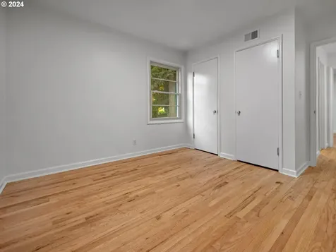 7865 SW Walnut Lane Portland OR 97225