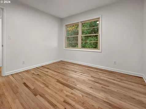 7865 SW Walnut Lane Portland OR 97225