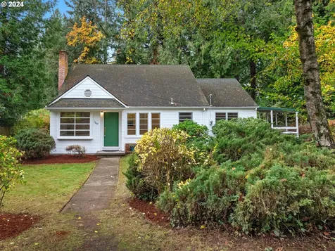 7865 SW Walnut Lane Portland OR 97225