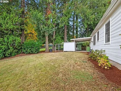 7865 SW Walnut Lane Portland OR 97225