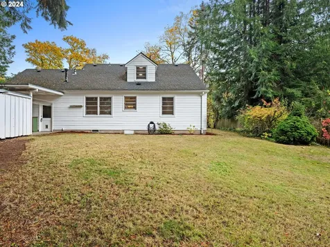 7865 SW Walnut Lane Portland OR 97225