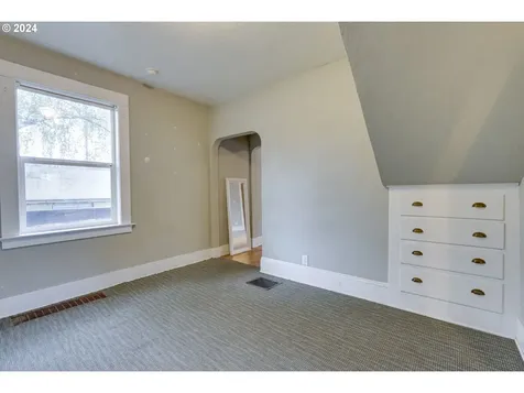 2714 N Jessup Street Portland OR 97217