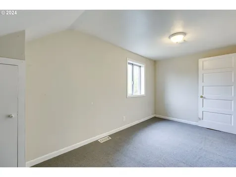 2714 N Jessup Street Portland OR 97217
