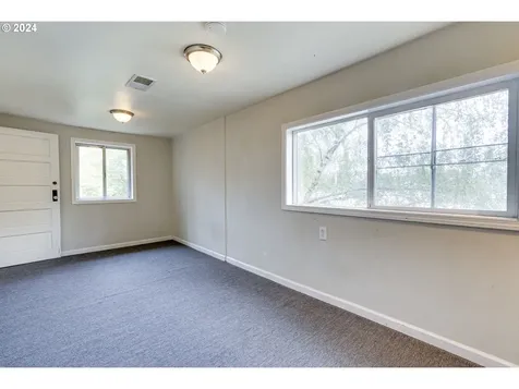 2714 N Jessup Street Portland OR 97217