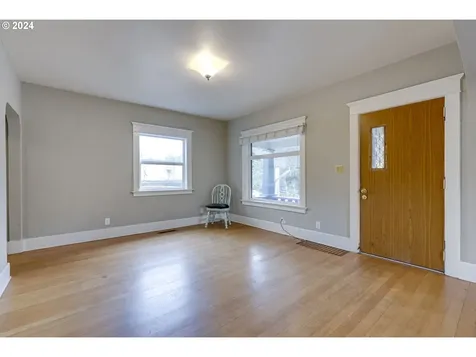2714 N Jessup Street Portland OR 97217