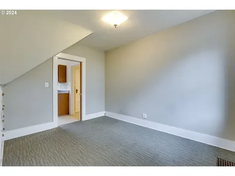 2714 N Jessup Street Portland OR 97217