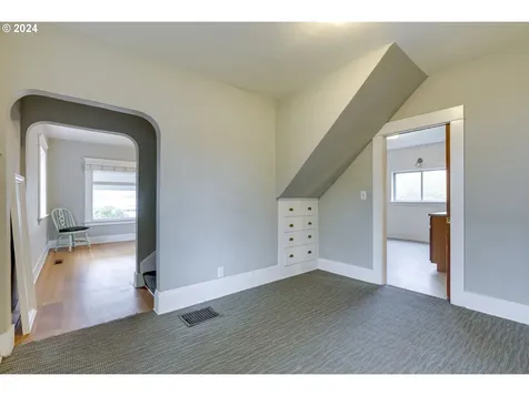 2714 N Jessup Street Portland OR 97217