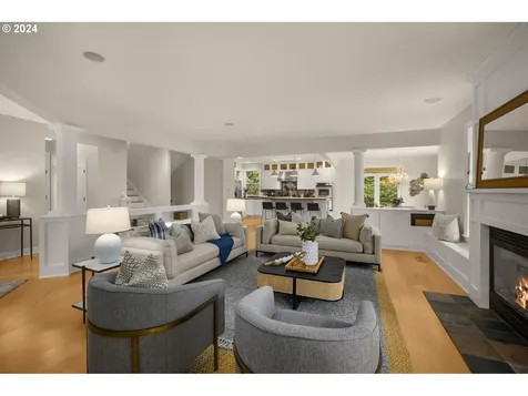 8437 Sw 42nd Avenue Portland OR 97219