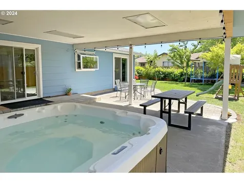1600 Carlton Street Eugene OR 97401