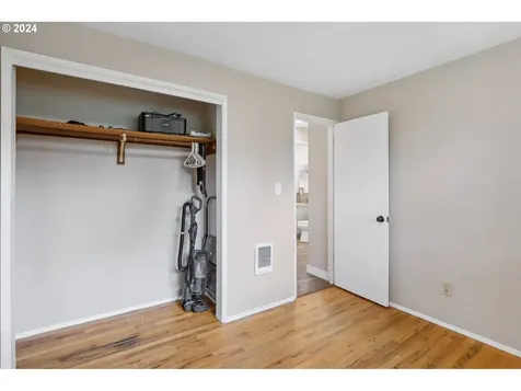 22010 Ne 188th Avenue Battle Ground WA 98604