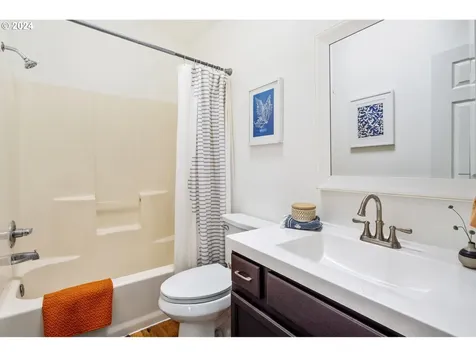 3173 N Arlington Place Portland OR 97217