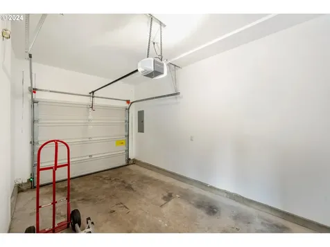 3173 N Arlington Place Portland OR 97217
