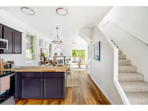 3173 N Arlington Place Portland OR 97217