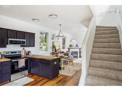 3173 N Arlington Place Portland OR 97217
