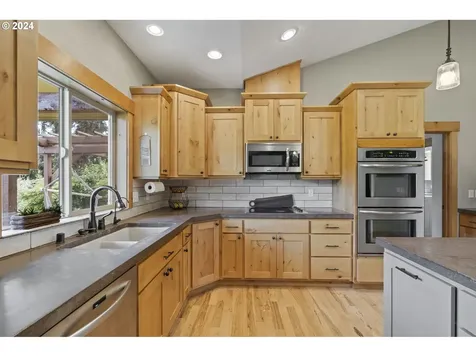 22119 Ne 164th Street Brush Prairie WA 98606