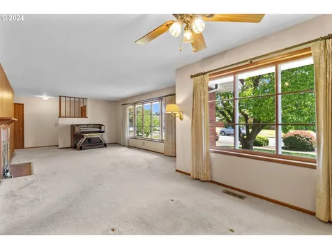 327 Ne 105th Avenue Portland OR 97220