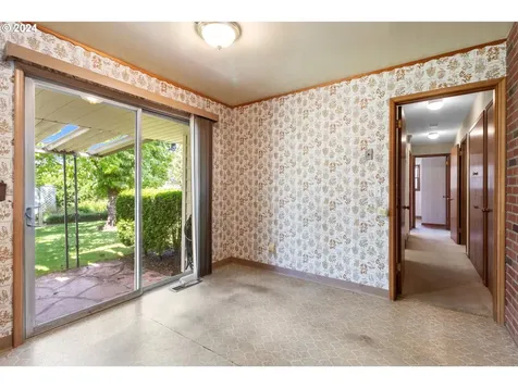 327 Ne 105th Avenue Portland OR 97220