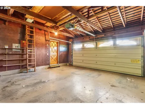 327 Ne 105th Avenue Portland OR 97220