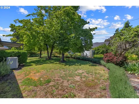 327 Ne 105th Avenue Portland OR 97220