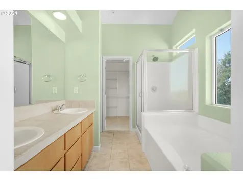 22164 SW Bushong Terrace Sherwood OR 97140