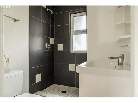 4606 Se 36th Place Portland OR 97202