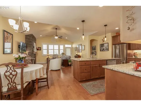 1625 Ne 175th Street Ridgefield WA 98642
