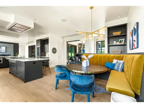 17575 Crestline Drive Lake Oswego OR 97034