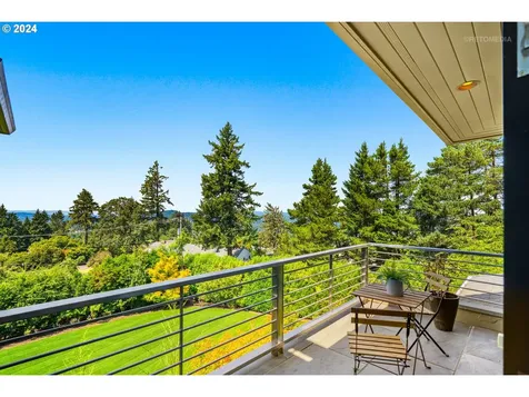 17575 Crestline Drive Lake Oswego OR 97034