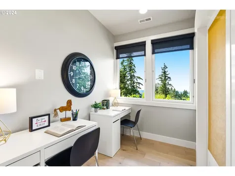 17575 Crestline Drive Lake Oswego OR 97034