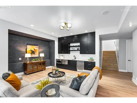 17575 Crestline Drive Lake Oswego OR 97034