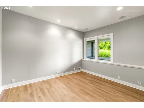 17575 Crestline Drive Lake Oswego OR 97034