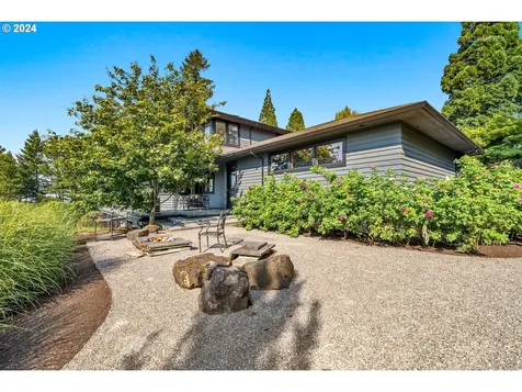 17575 Crestline Drive Lake Oswego OR 97034
