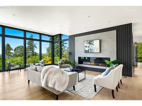 17575 Crestline Drive Lake Oswego OR 97034