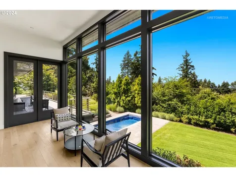 17575 Crestline Drive Lake Oswego OR 97034