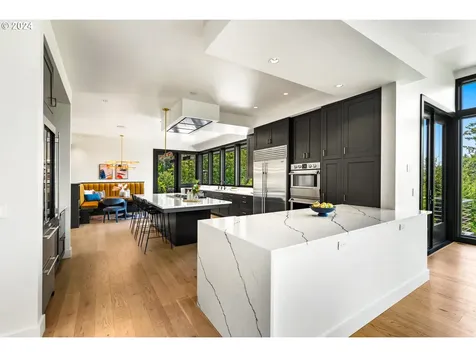 17575 Crestline Drive Lake Oswego OR 97034
