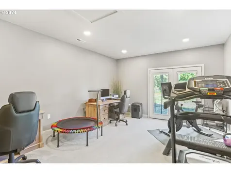9220 SW Washington Drive Portland OR 97223