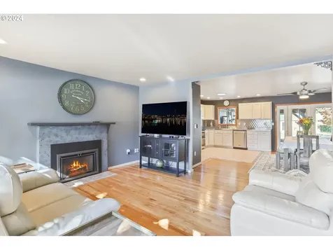9220 SW Washington Drive Portland OR 97223