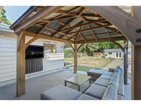 9220 SW Washington Drive Portland OR 97223