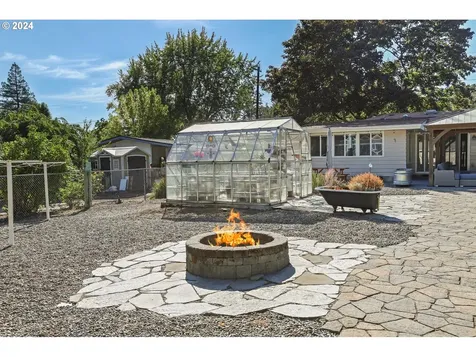 9220 SW Washington Drive Portland OR 97223