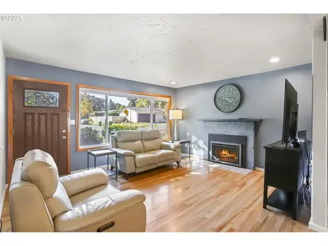 9220 SW Washington Drive Portland OR 97223