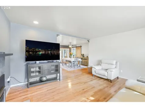 9220 SW Washington Drive Portland OR 97223