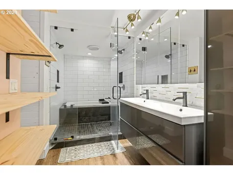 1335 I Street Washougal WA 98671