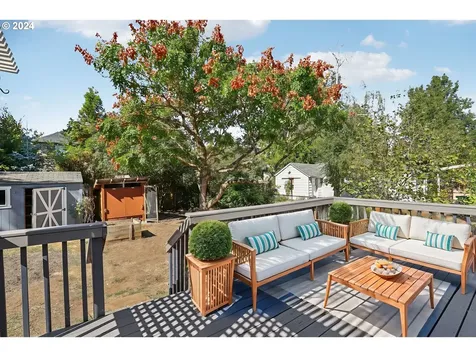 6329 SE 71st Avenue Portland OR 97206