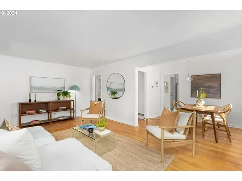 5634 NE 35th Avenue Portland OR 97211