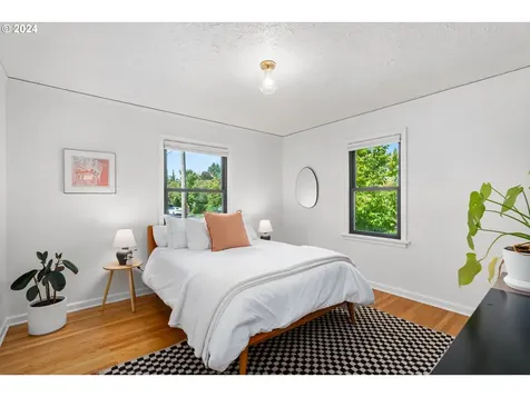 5634 NE 35th Avenue Portland OR 97211