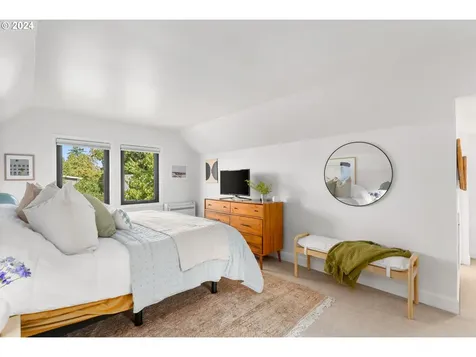 5634 NE 35th Avenue Portland OR 97211