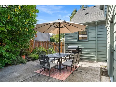 5634 NE 35th Avenue Portland OR 97211