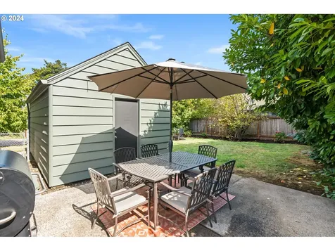 5634 NE 35th Avenue Portland OR 97211