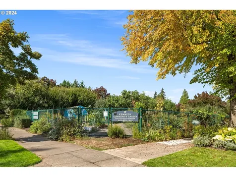 5634 NE 35th Avenue Portland OR 97211