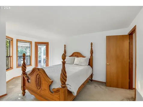 1230 NE 54th Avenue Hillsboro OR 97124